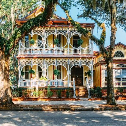 Gingerbread House. E Shaver. Foxy Loxy.