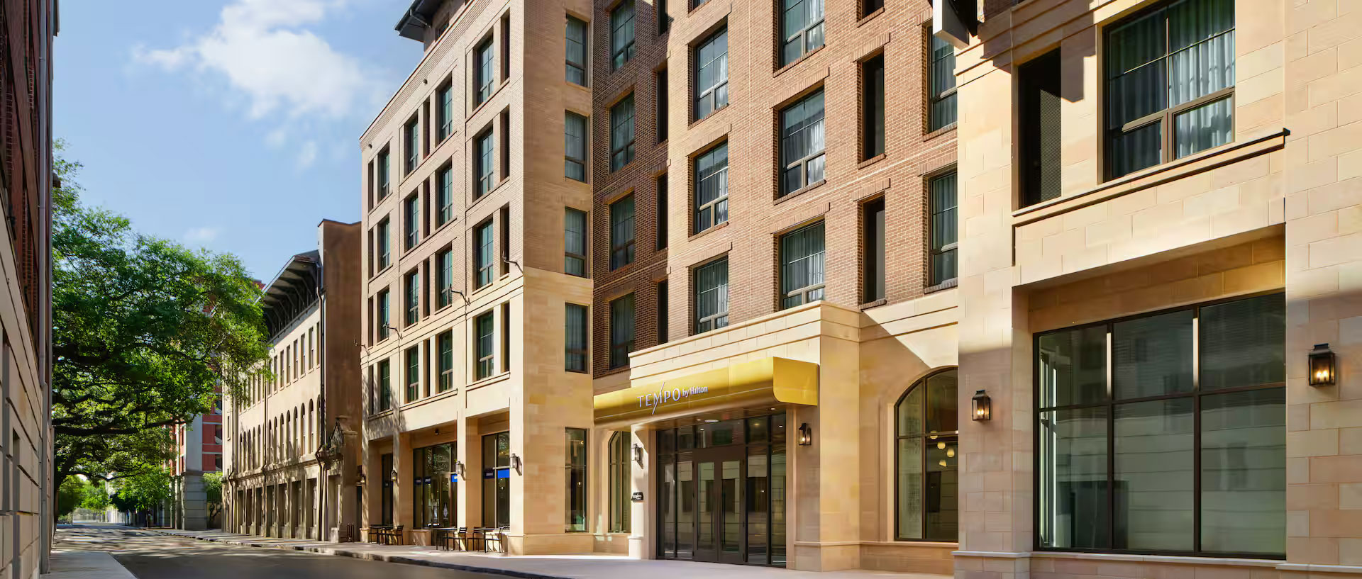Tempo by Hilton Savannah Historic District